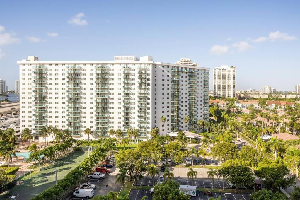 Ocean Reserve Sunny Isles 11Th Str-02330 Leilighet Miami Beach Eksteriør bilde
